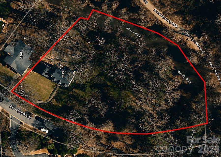 2813 Greenbriar Road