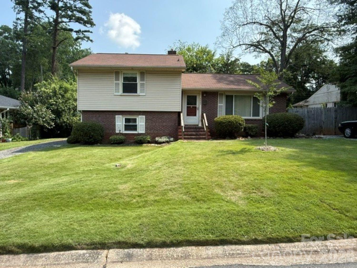 5023 Furman Place