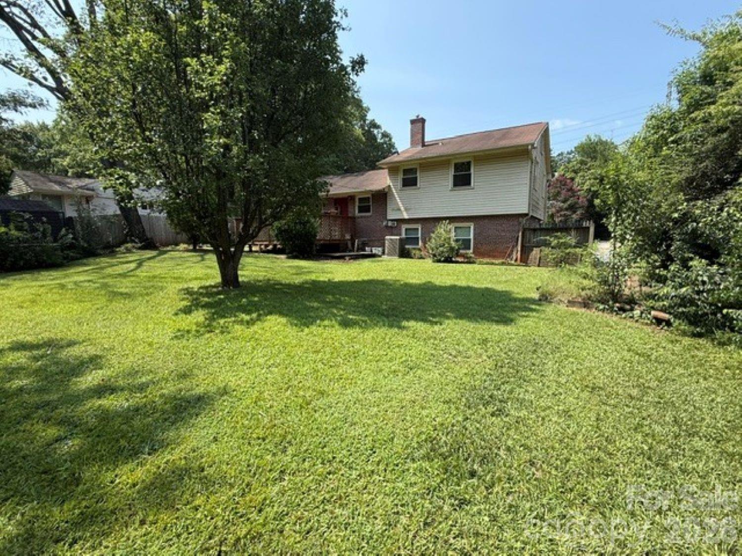 5023 Furman Place