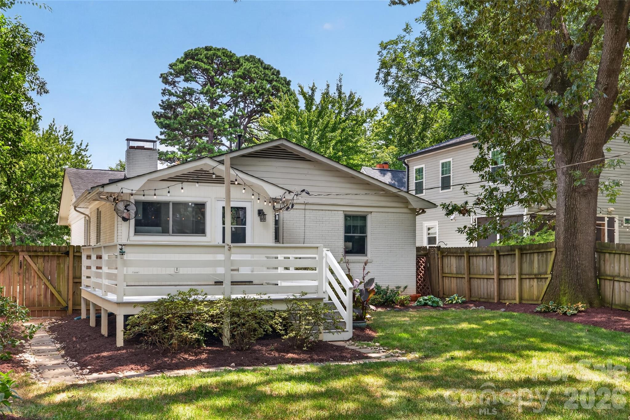 1911 Club Road