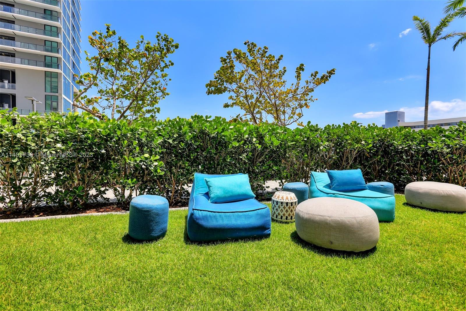 480 NE 31st St # 1204