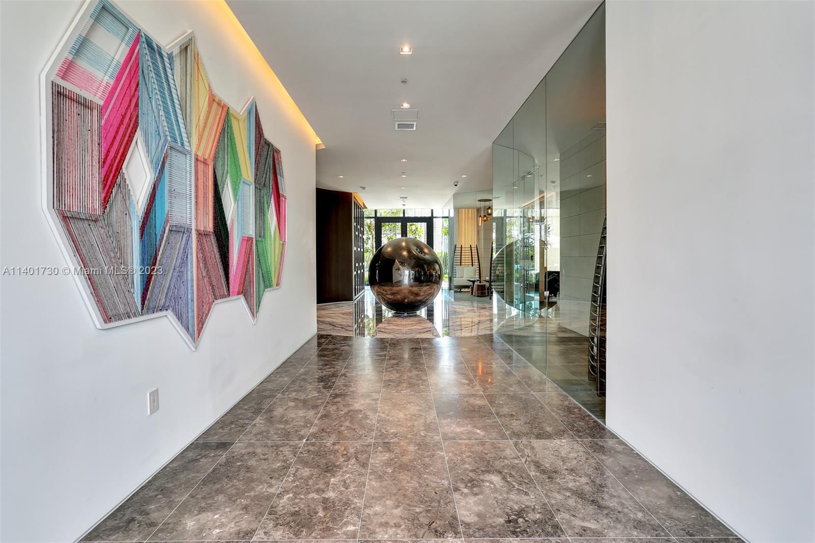 480 NE 31st St # 1204