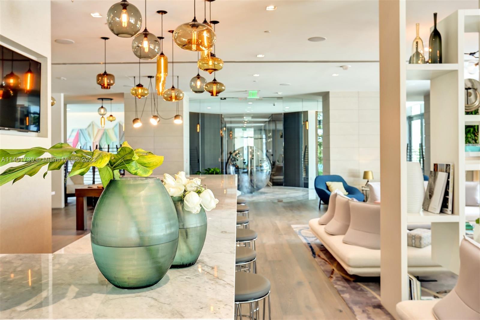 480 NE 31st St # 1204