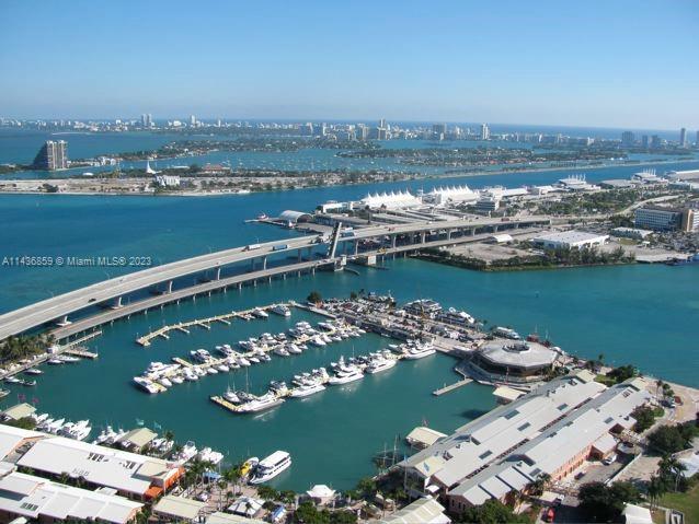 244 Biscayne Blvd # 3908
