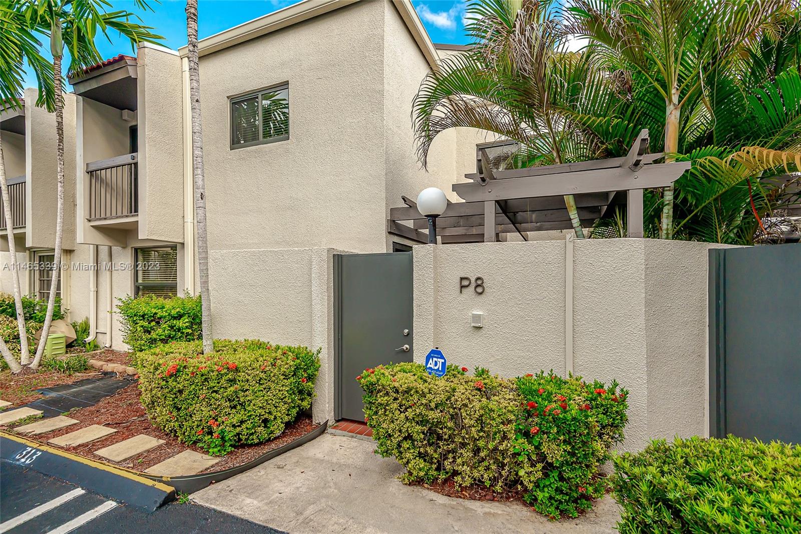 4700 SW 67th Ave # P8