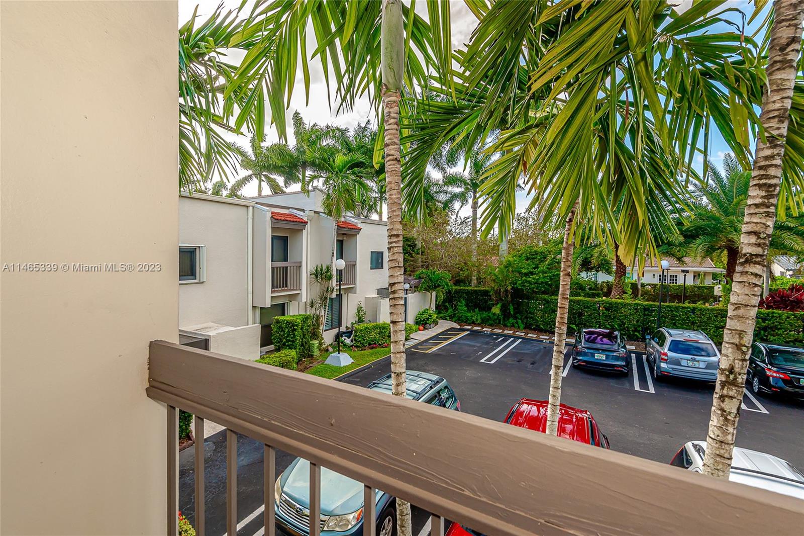 4700 SW 67th Ave # P8