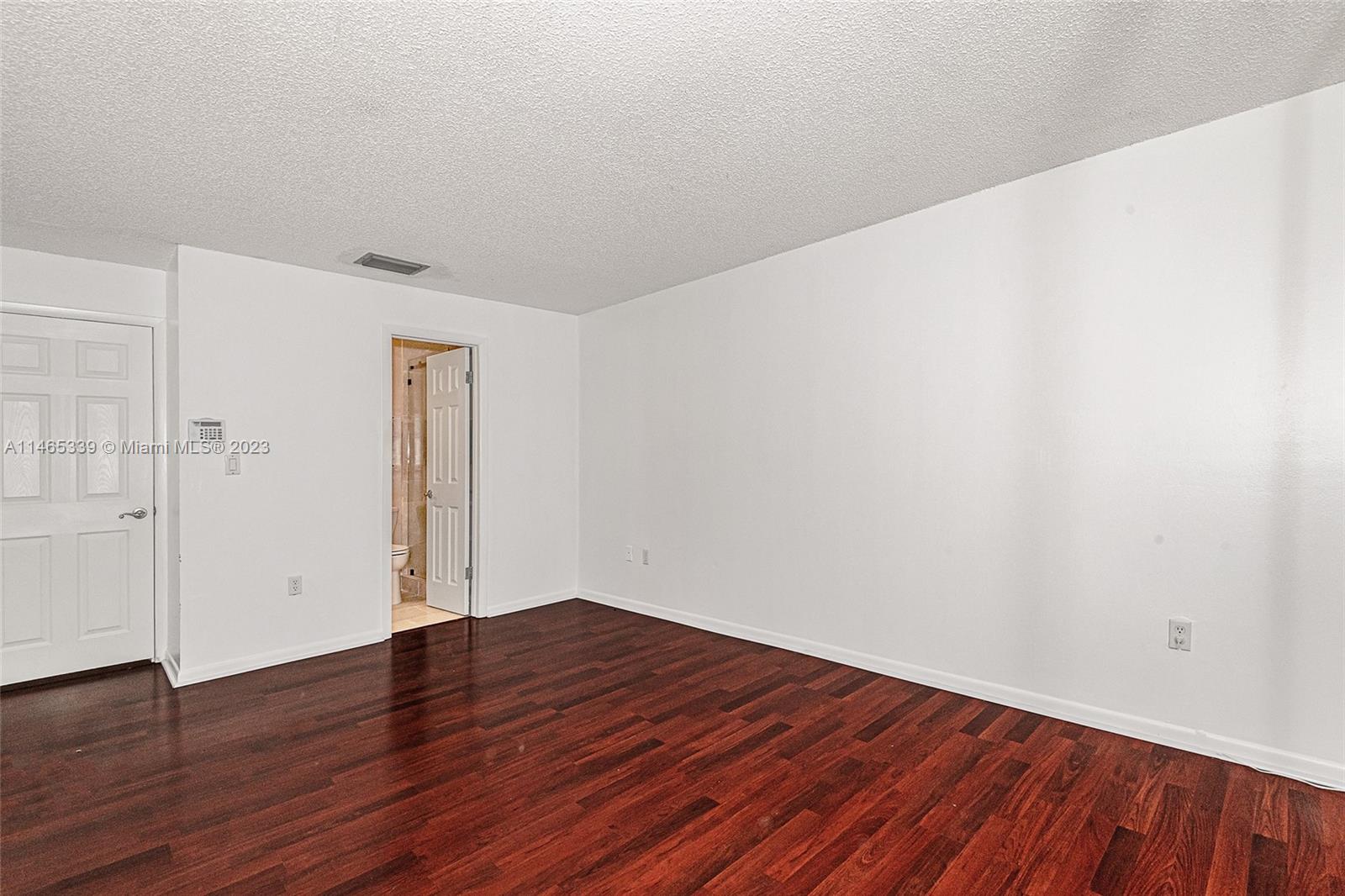 4700 SW 67th Ave # P8