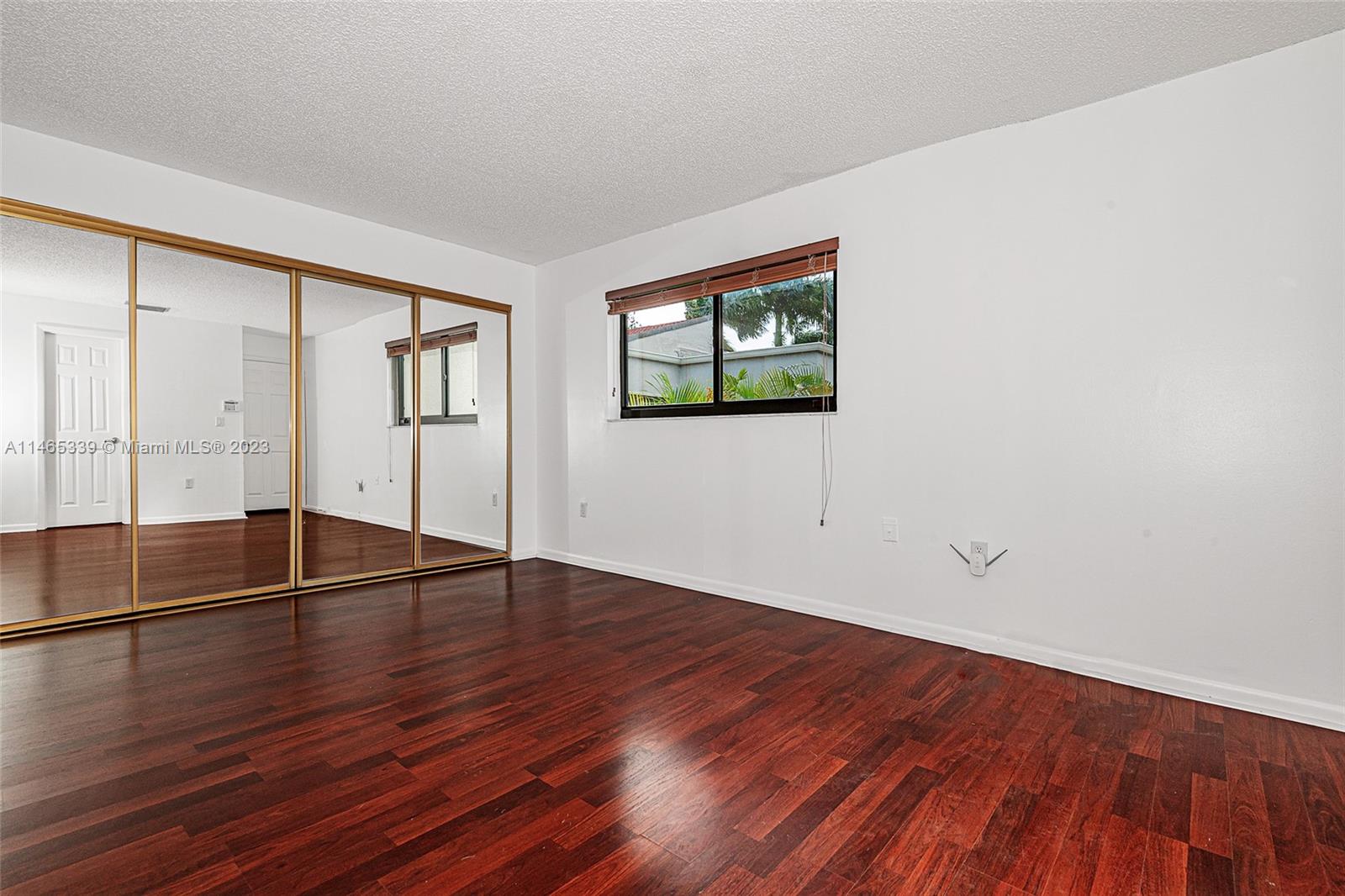 4700 SW 67th Ave # P8