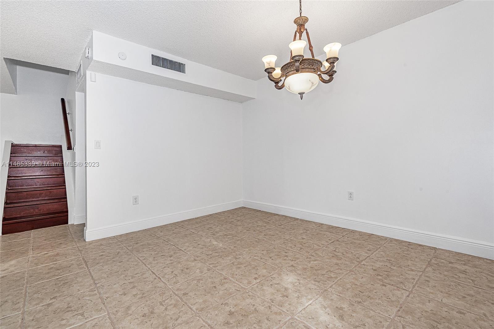 4700 SW 67th Ave # P8