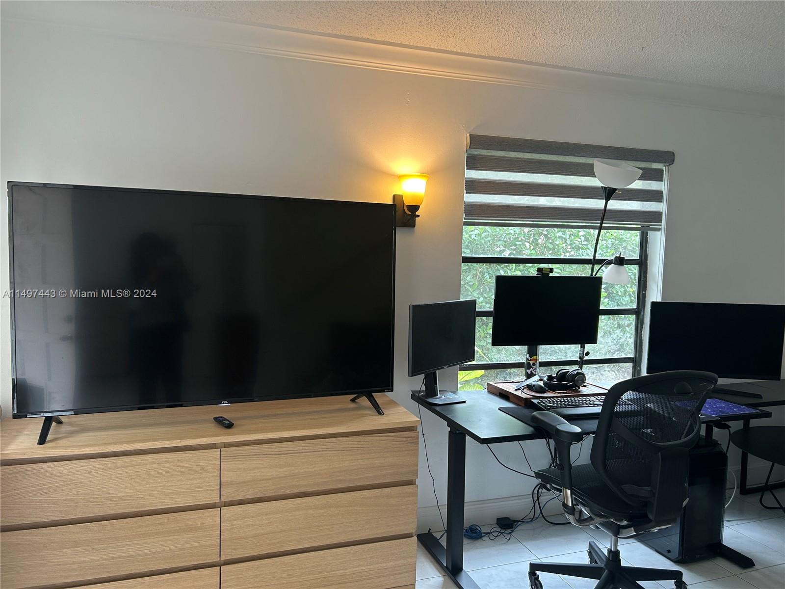 4700 SW 67th Ave # P19