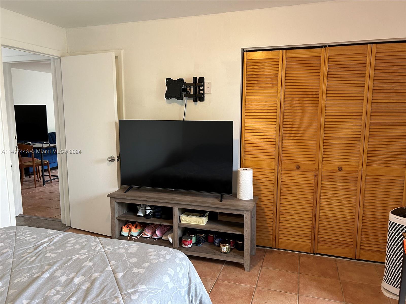 4700 SW 67th Ave # P19