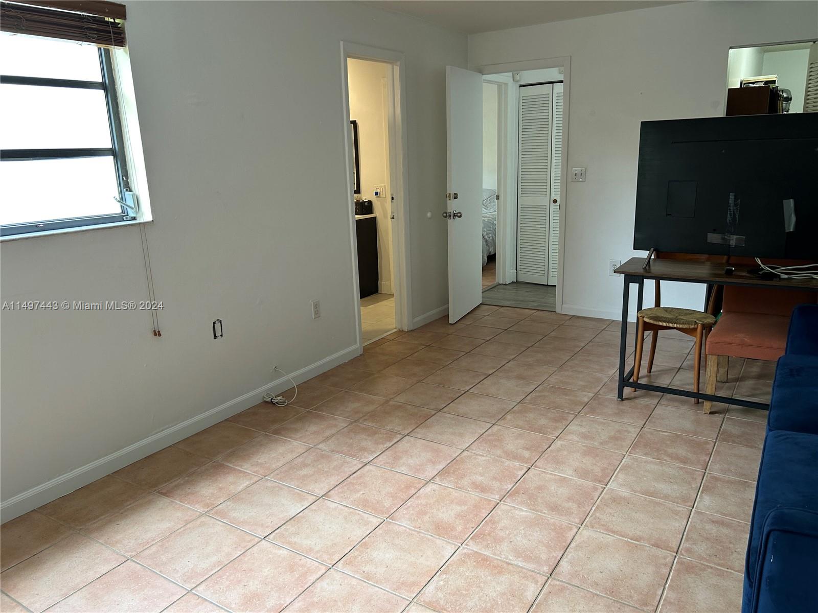 4700 SW 67th Ave # P19