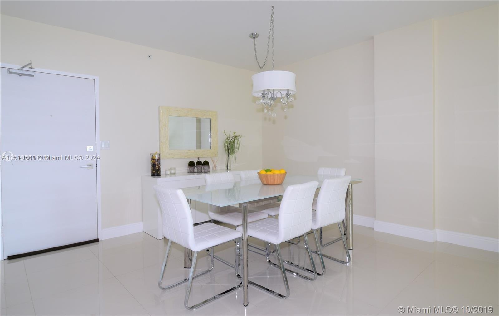 10275 Collins Ave # 521