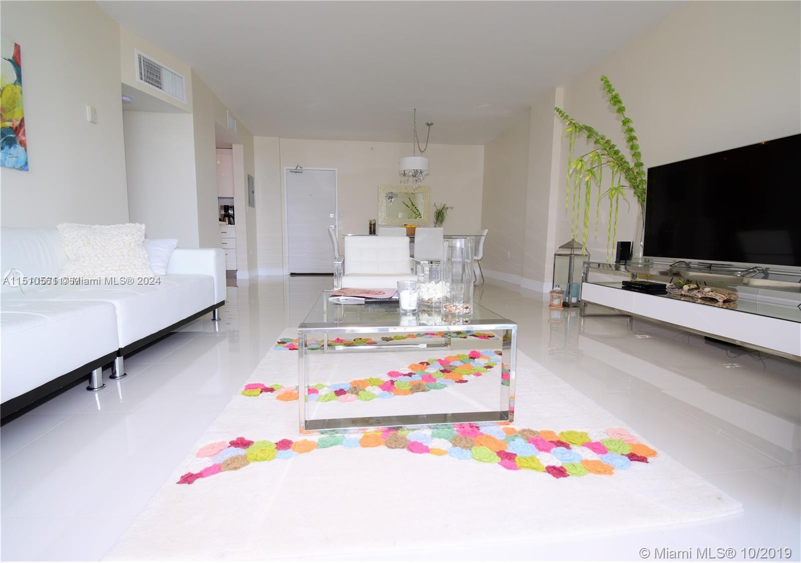 10275 Collins Ave # 521