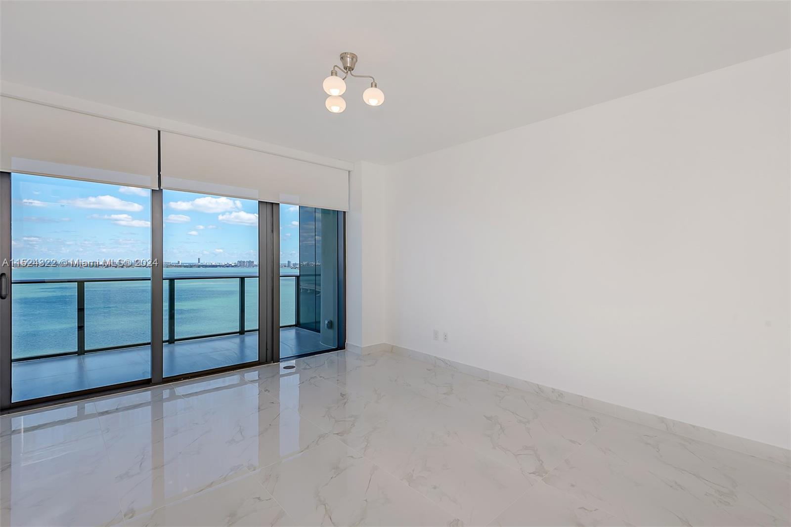 3131 NE 7th Ave # 2104