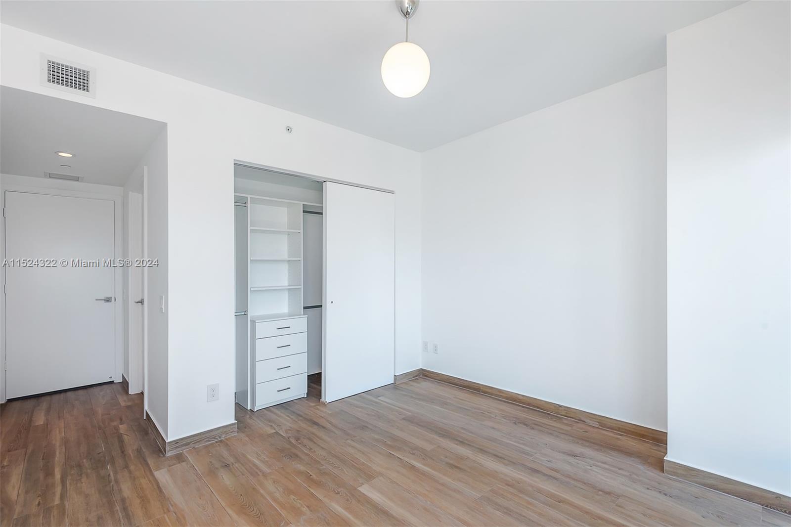 3131 NE 7th Ave # 2104