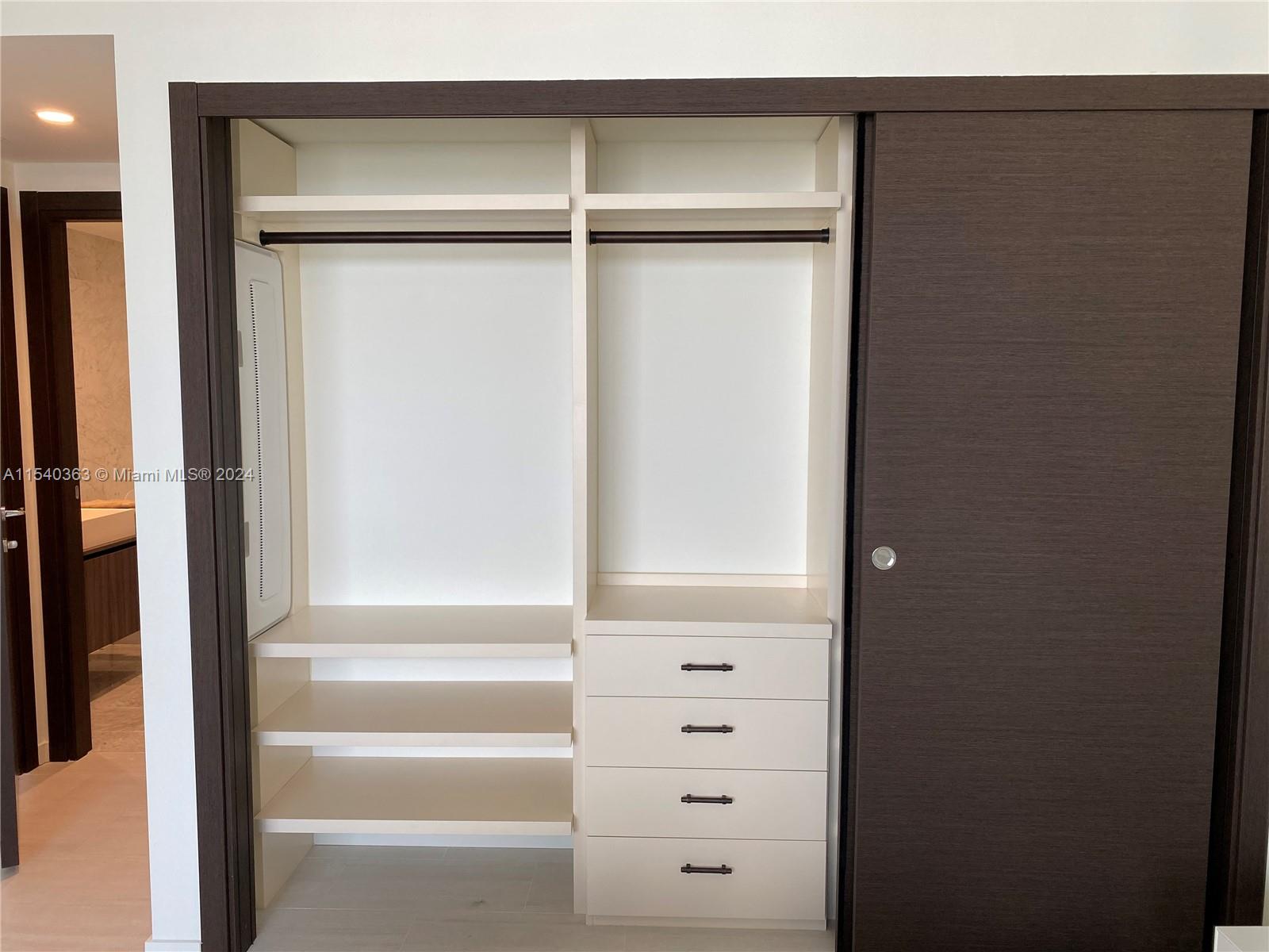 1000 Brickell Plz # 2604