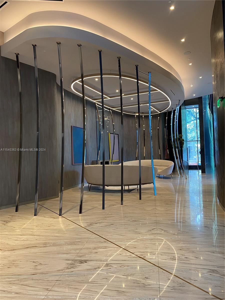 1000 Brickell Plz # 2604