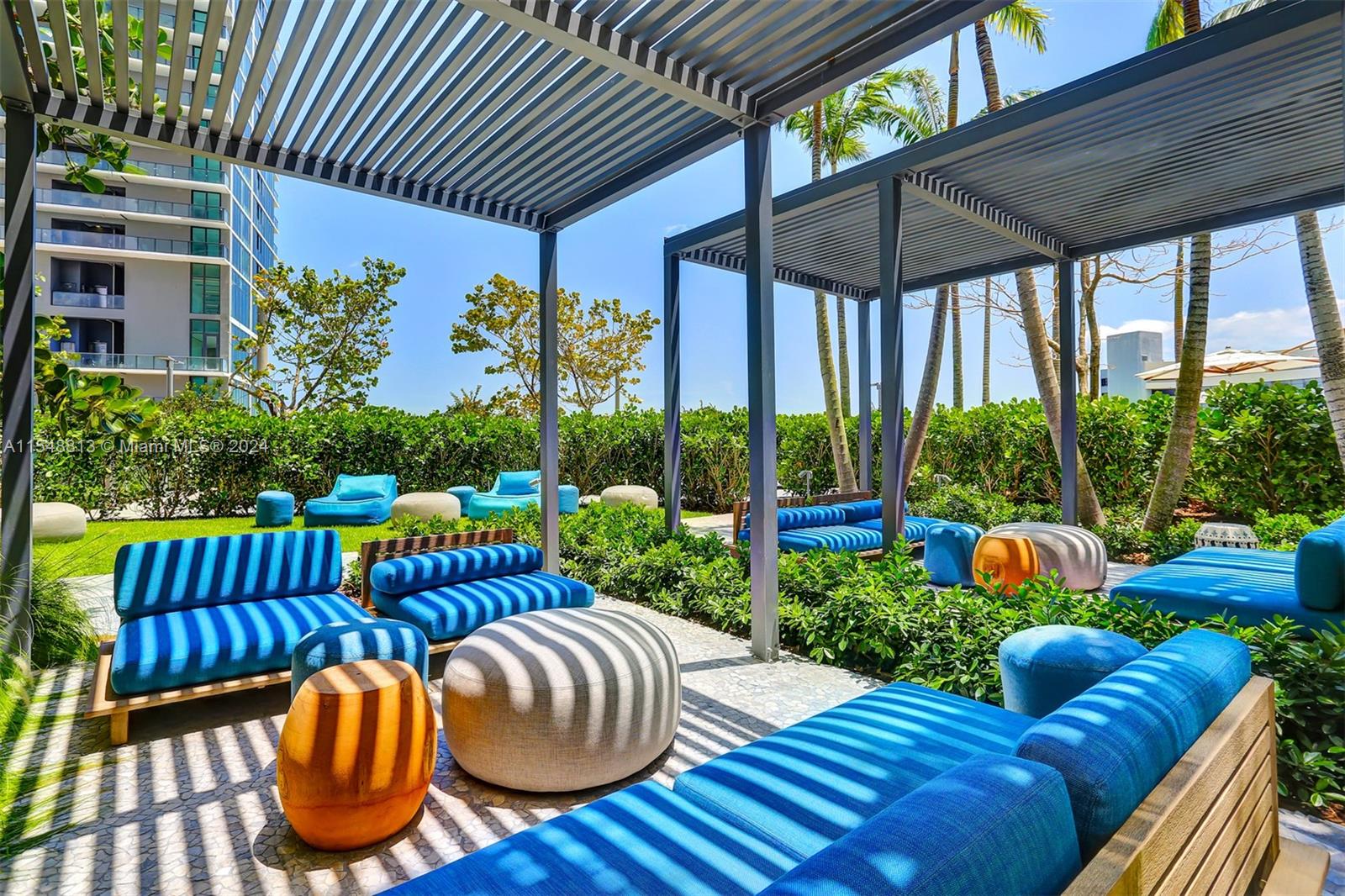 480 NE 31st St # 2202