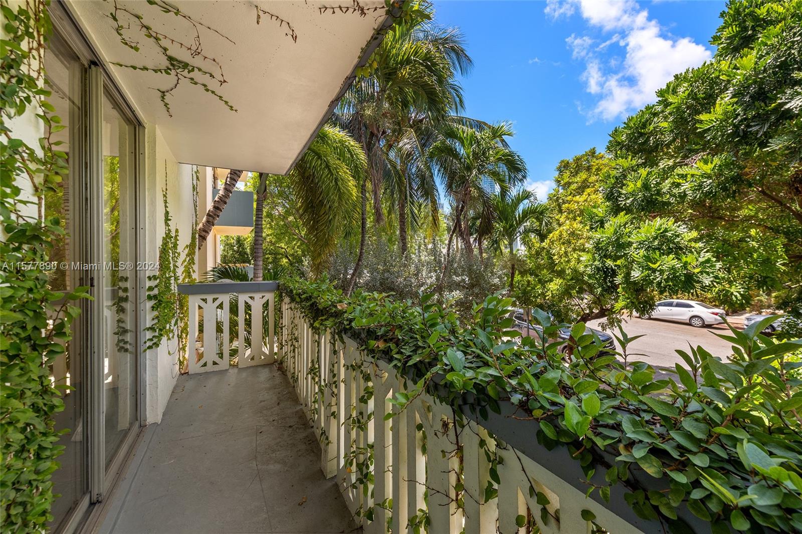 921 Jefferson Ave # 2A