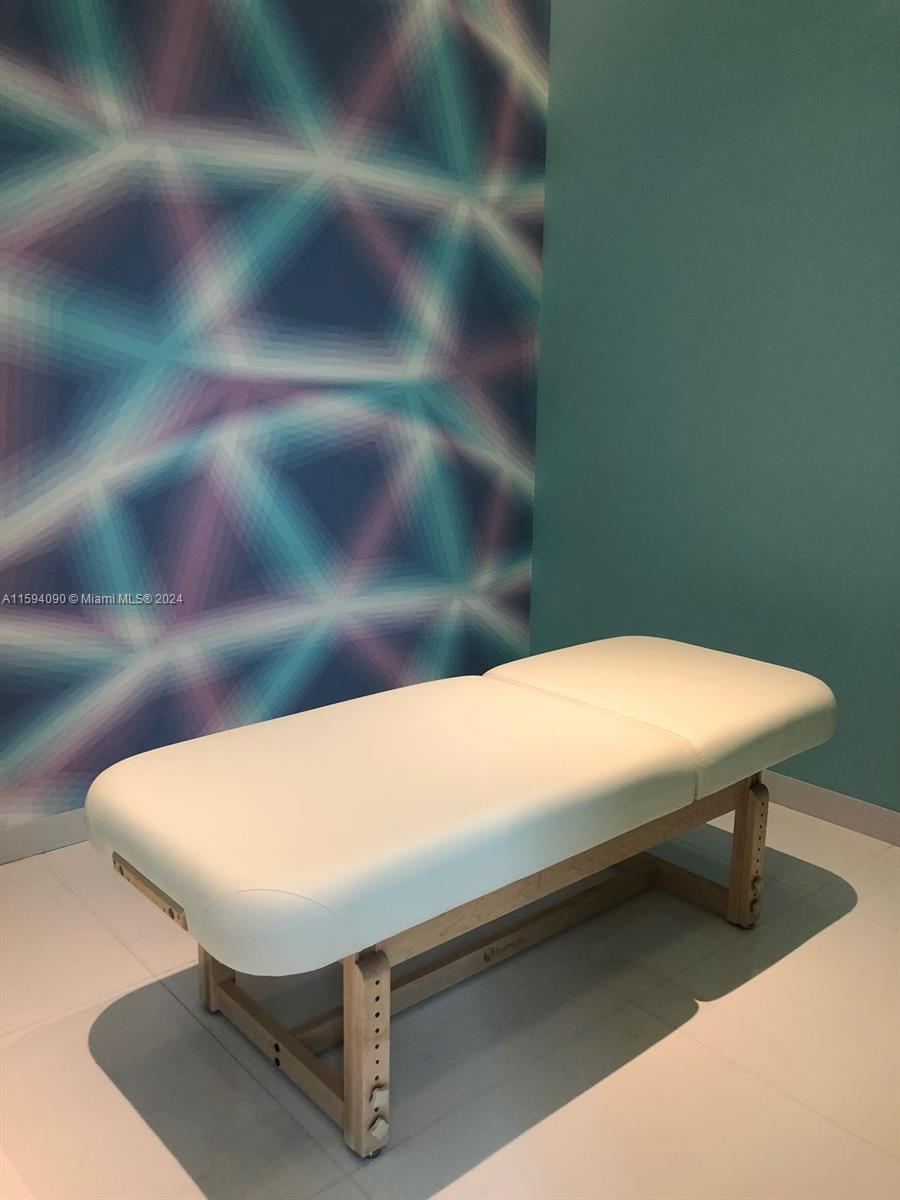 501 NE 31st St # 3210