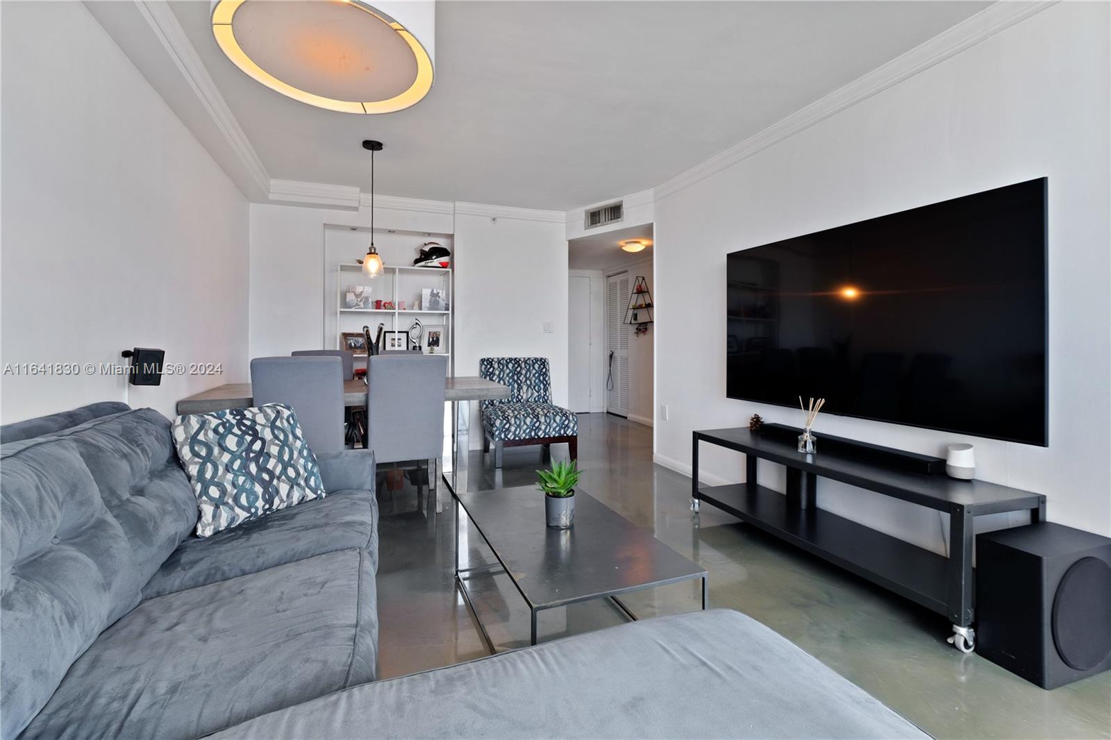 1688 West Ave # 07 Unit: PH-07