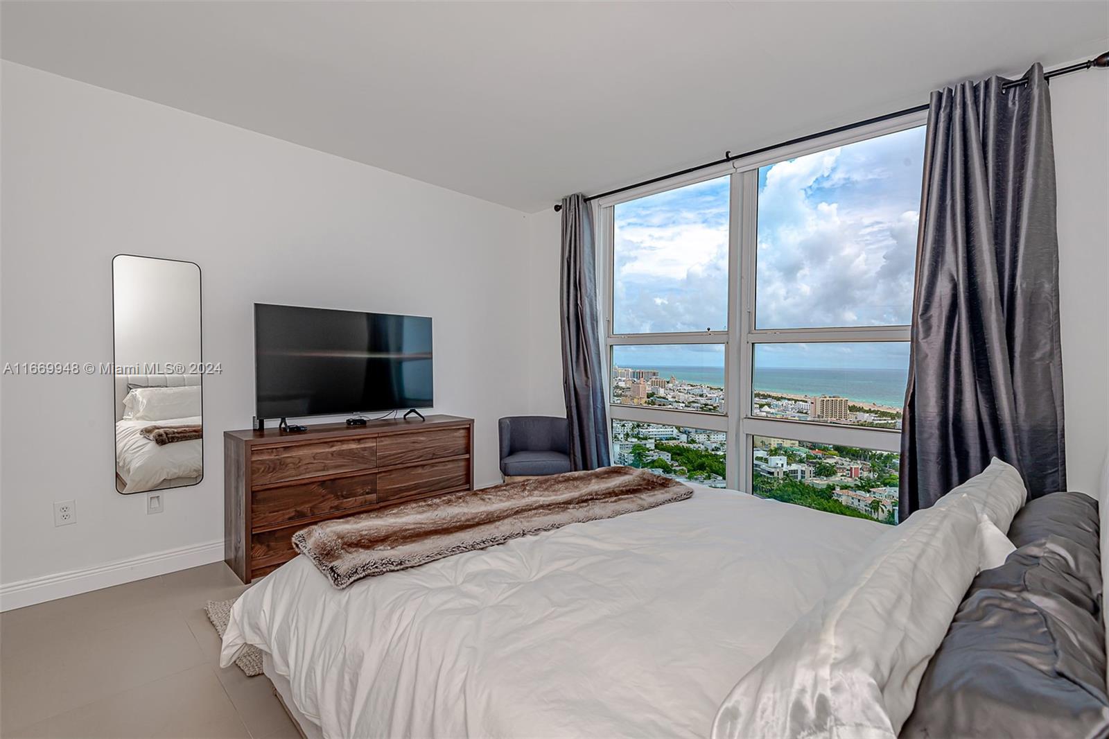 90 Alton Rd Unit: PH3205