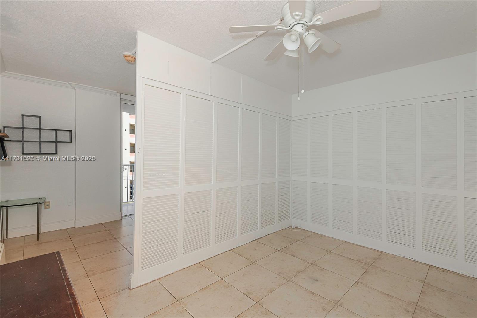 1255 Collins Ave # 304