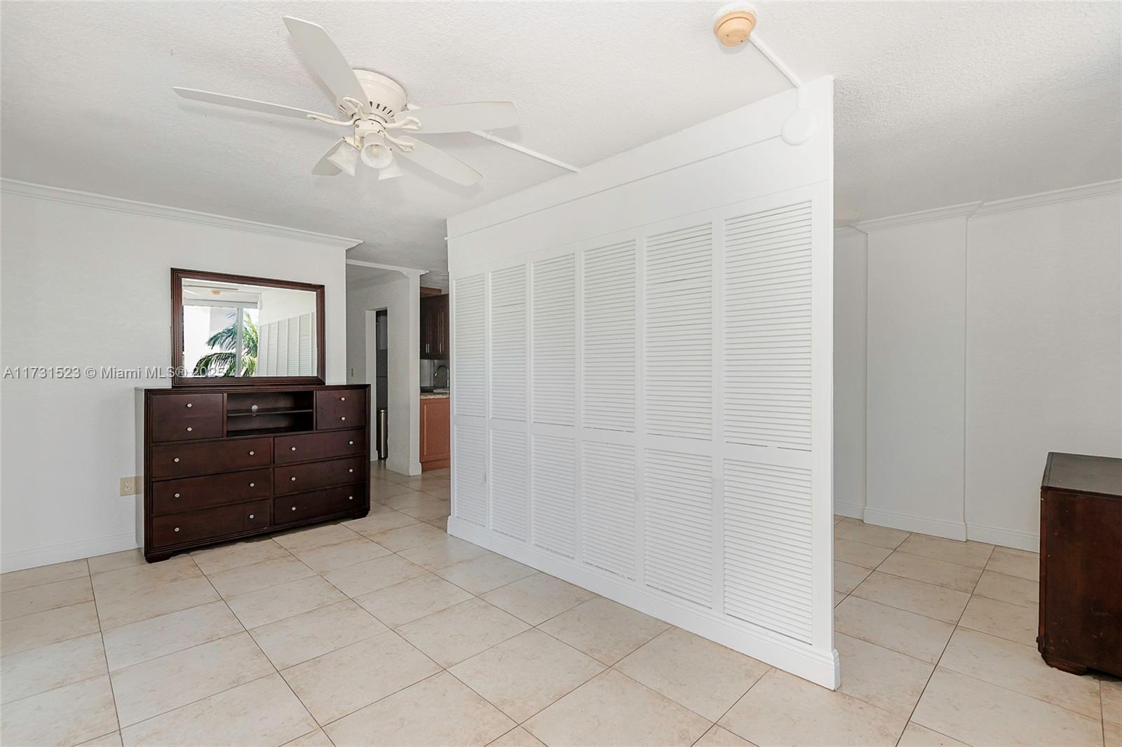 1255 Collins Ave # 304