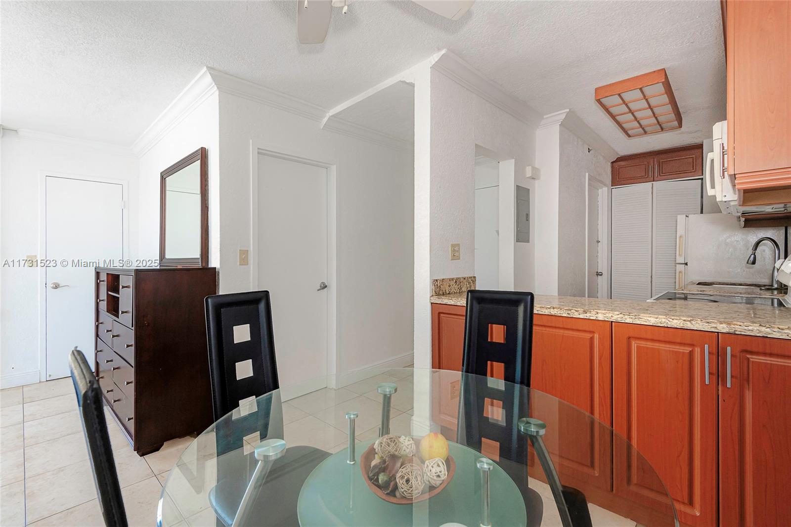 1255 Collins Ave # 304