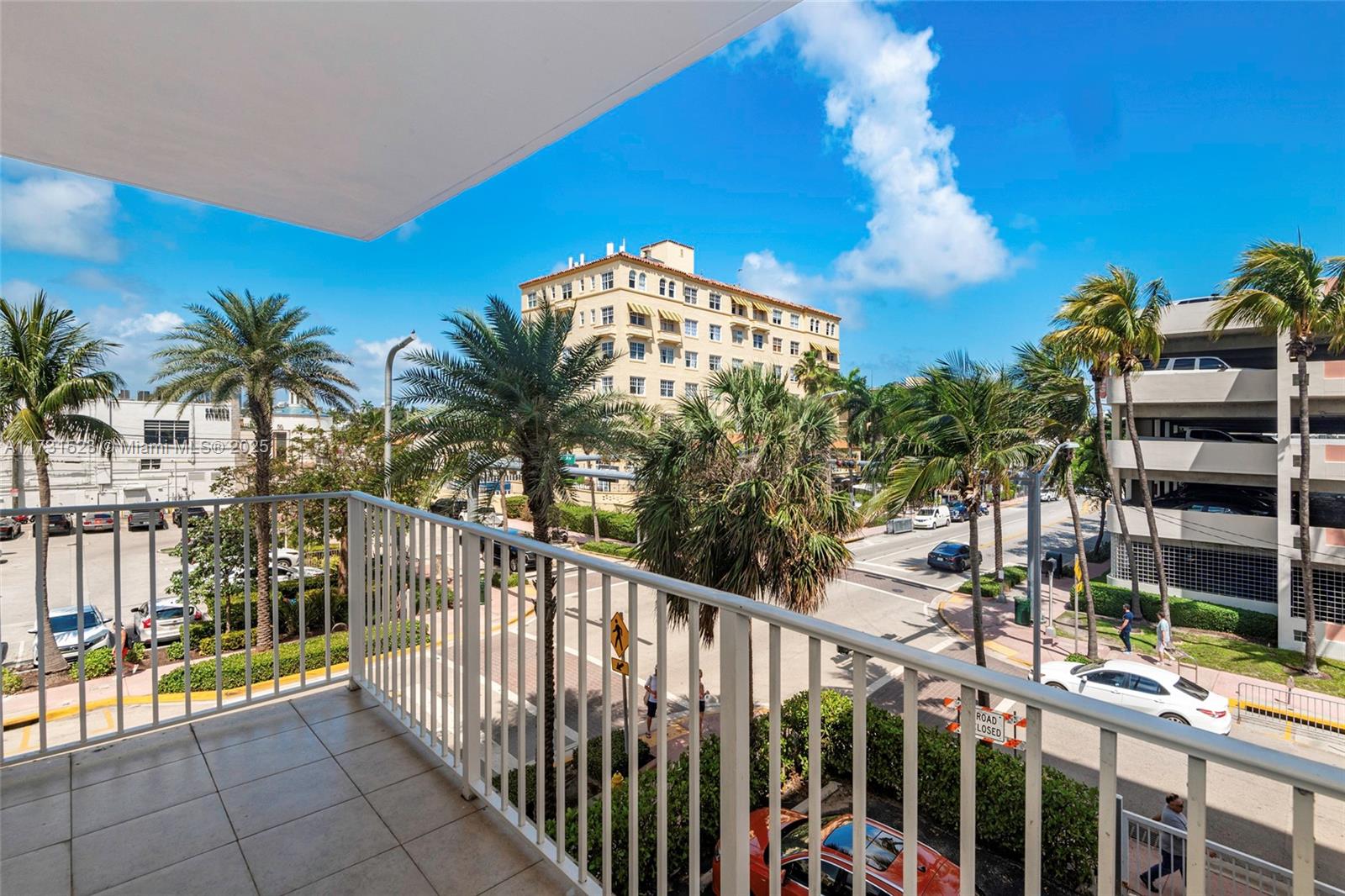 1255 Collins Ave # 304