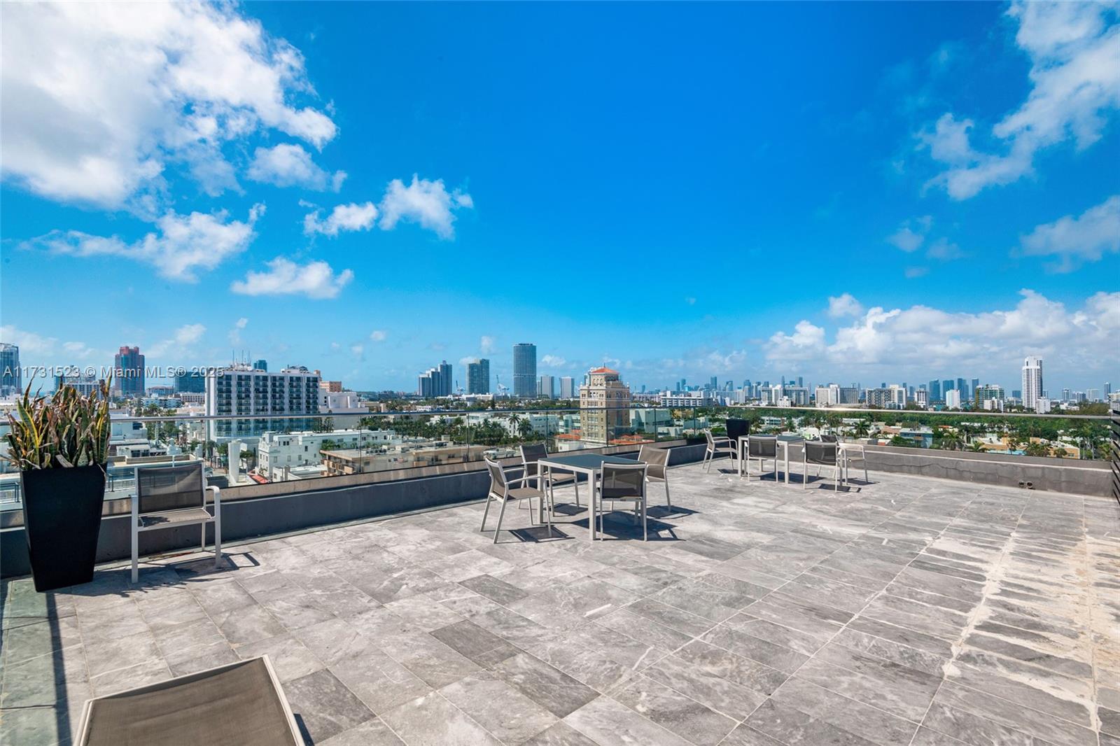 1255 Collins Ave # 304