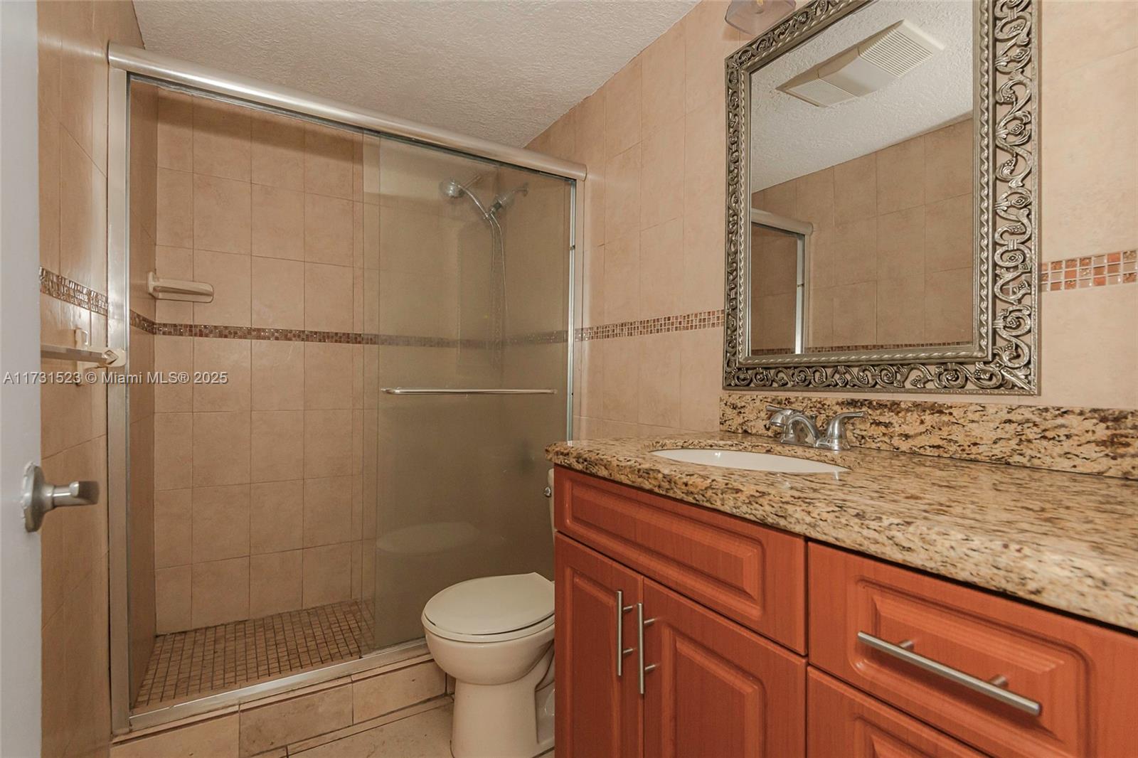 1255 Collins Ave # 304