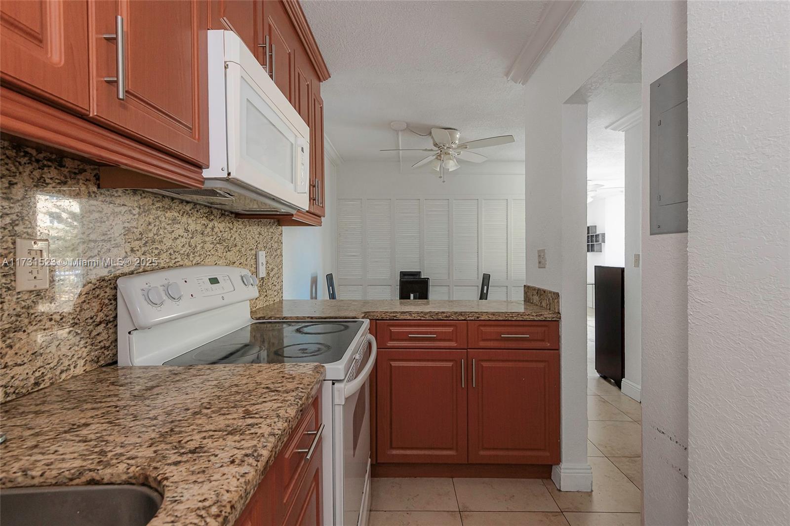 1255 Collins Ave # 304