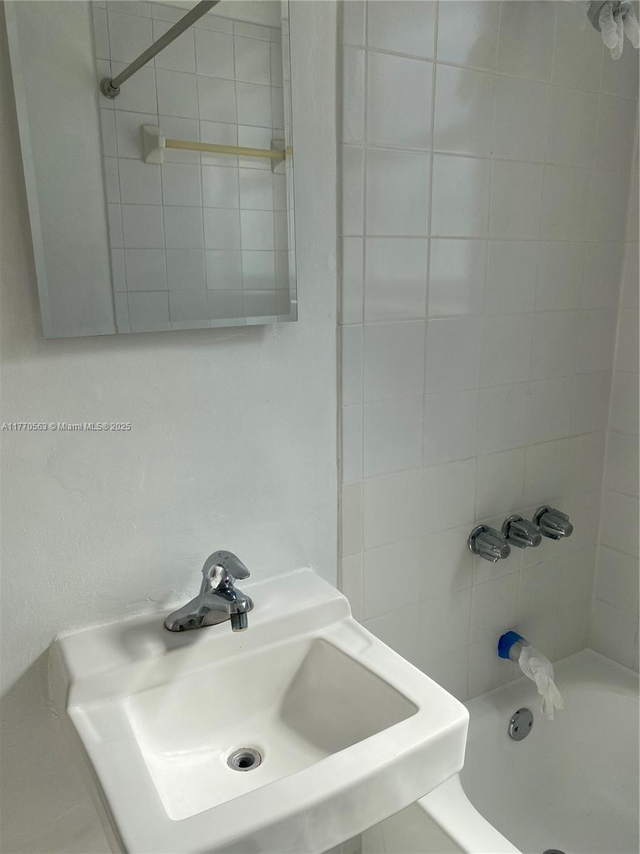 1615 Pennsylvania Ave # 28