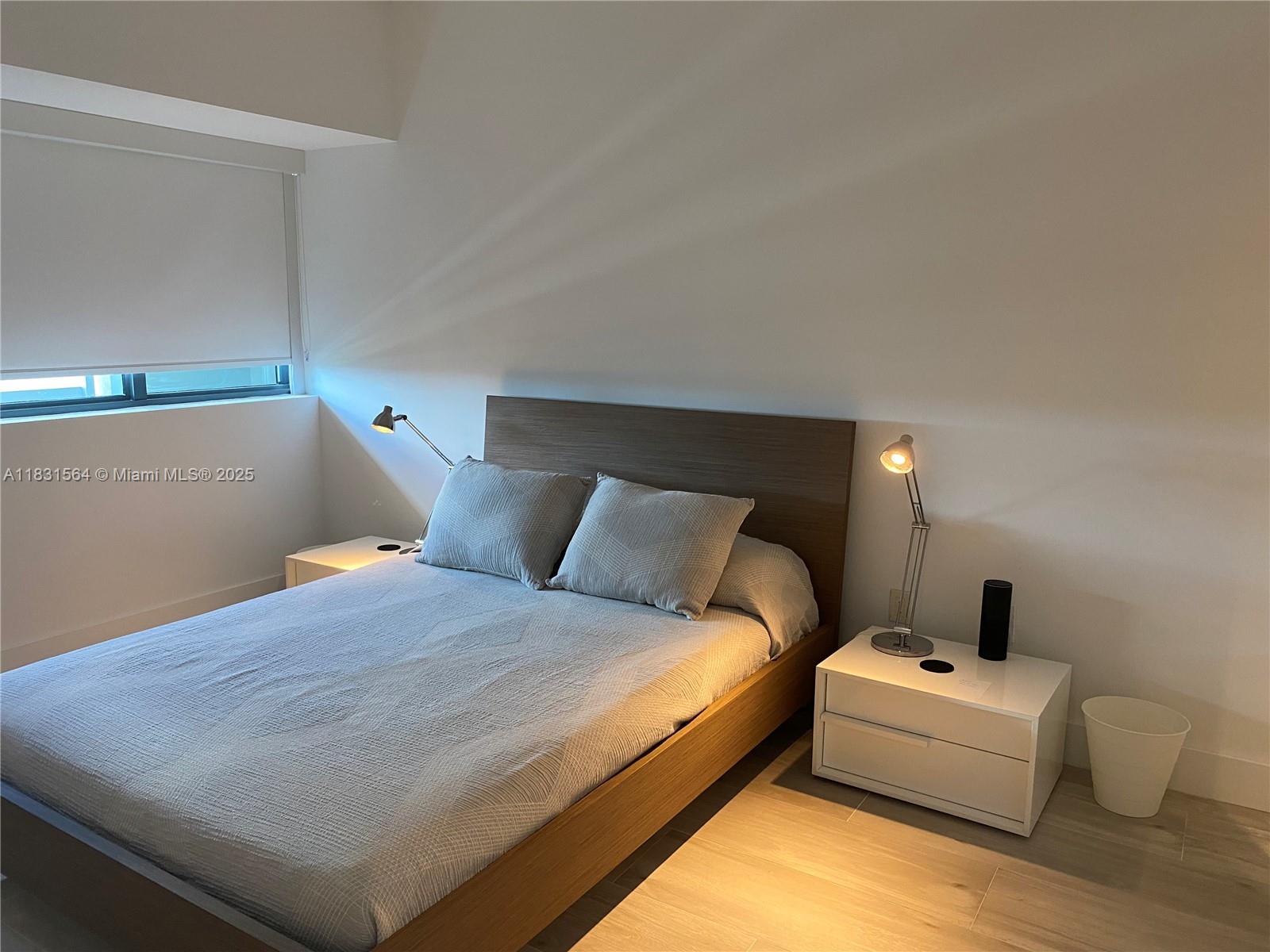 650 NE 32nd St # 2305