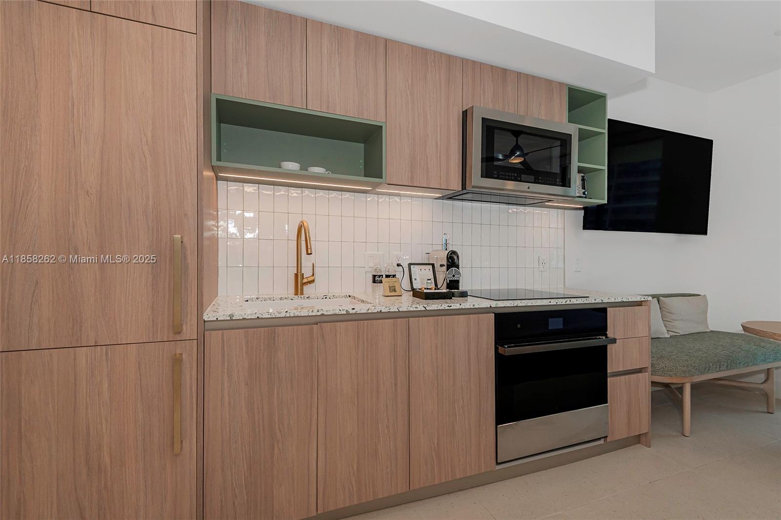 159 NE 6th St # 2512