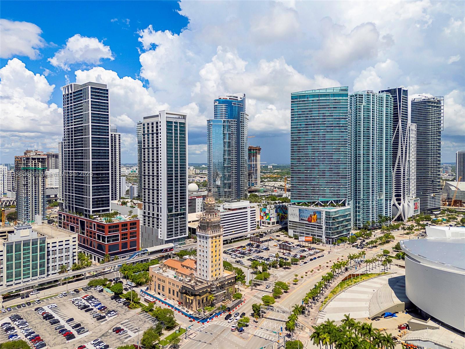 159 NE 6th St # 2512