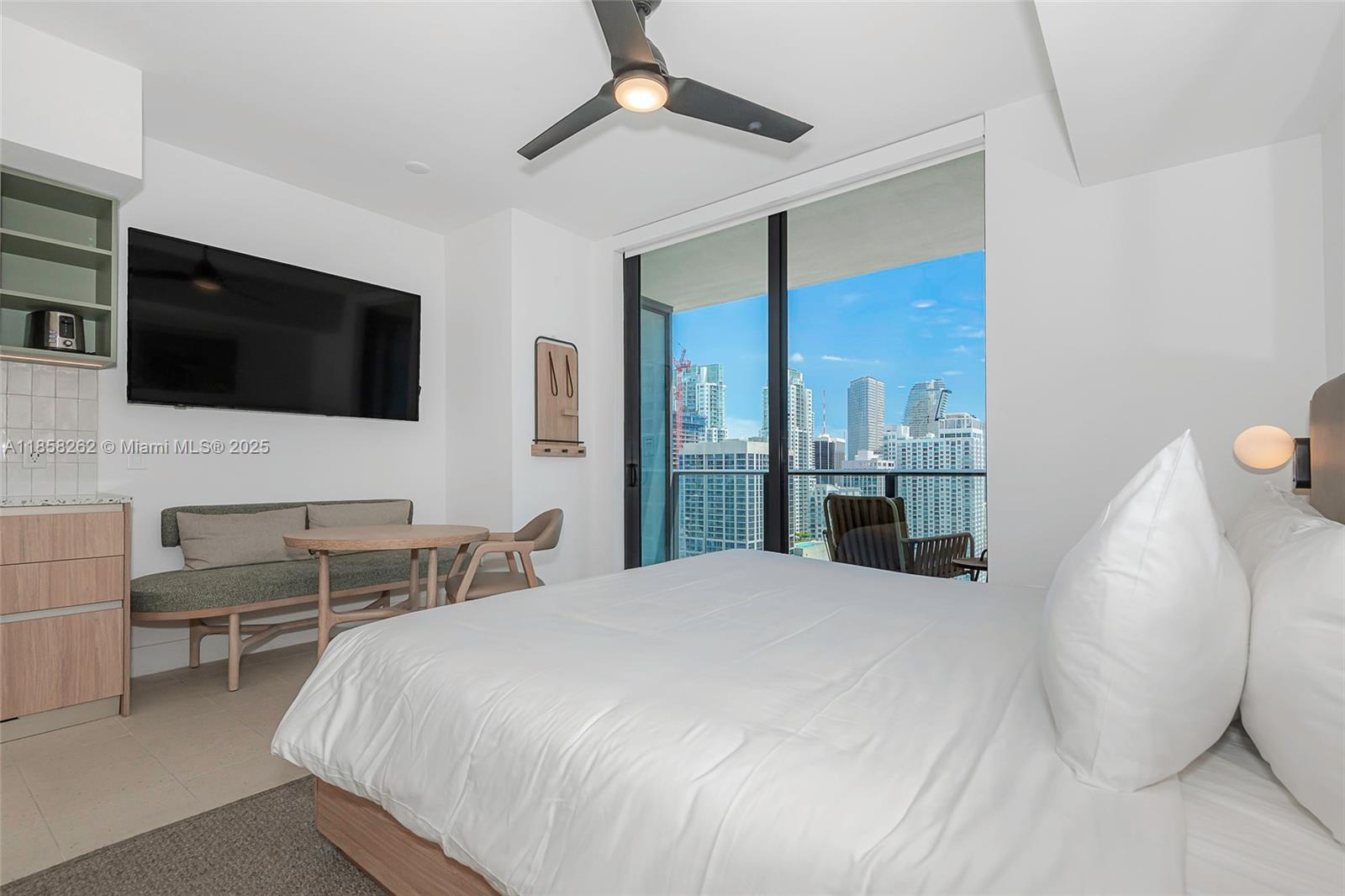 159 NE 6th St # 2512