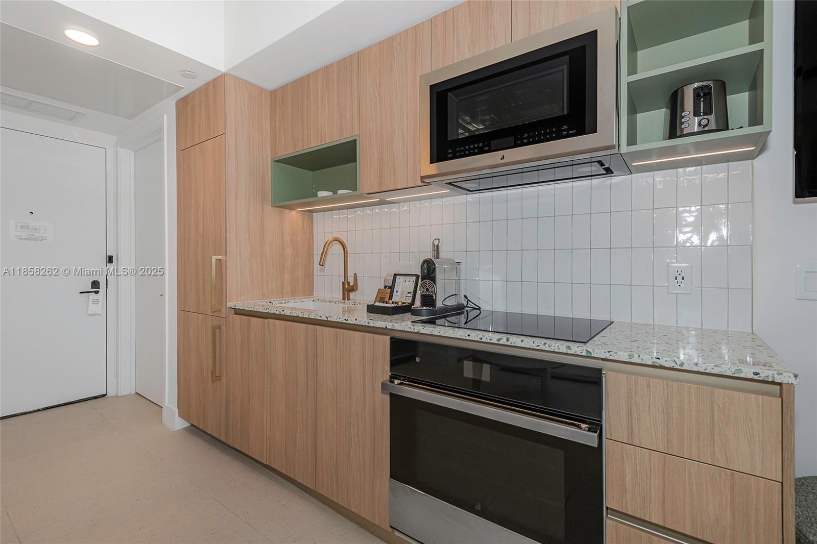 159 NE 6th St # 2512