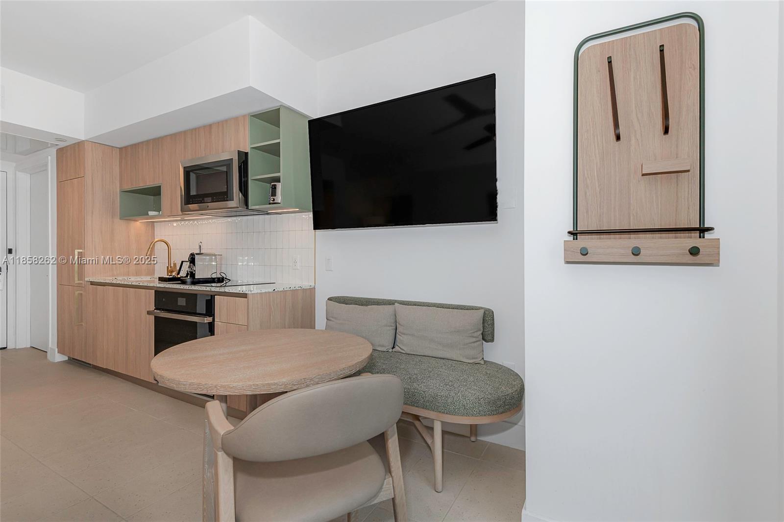 159 NE 6th St # 2512