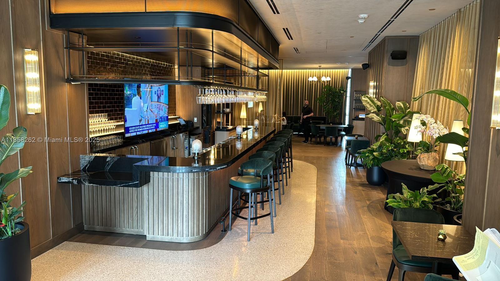 159 NE 6th St # 2512