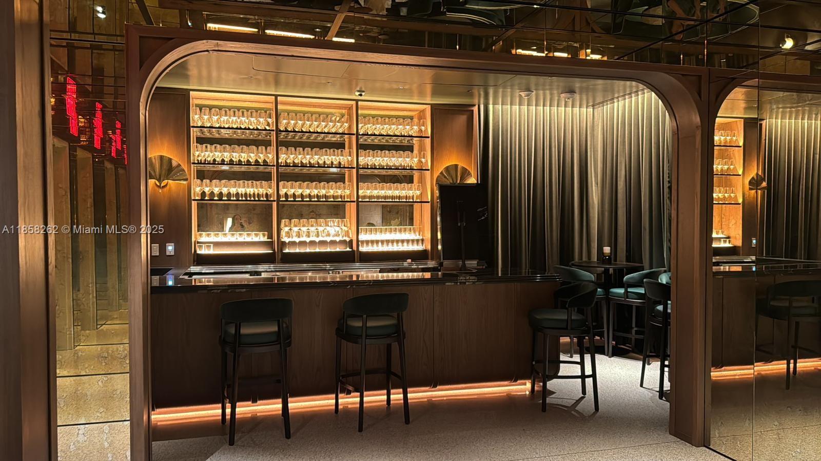 159 NE 6th St # 2512