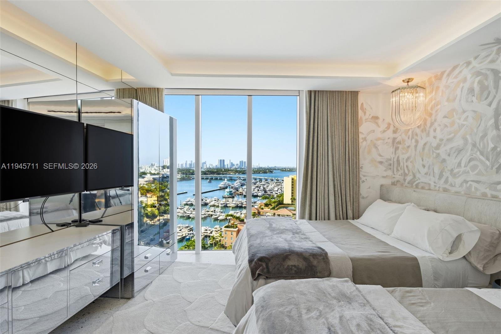 1000 S Pointe Dr # 1606