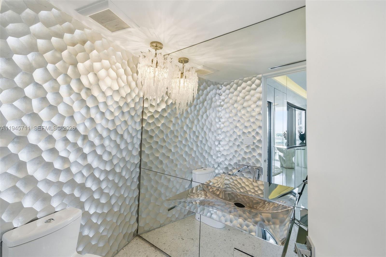 1000 S Pointe Dr # 1606