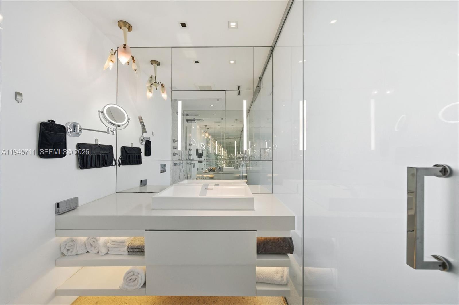 1000 S Pointe Dr # 1606