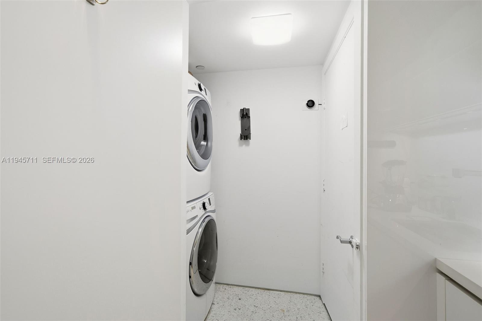 1000 S Pointe Dr # 1606