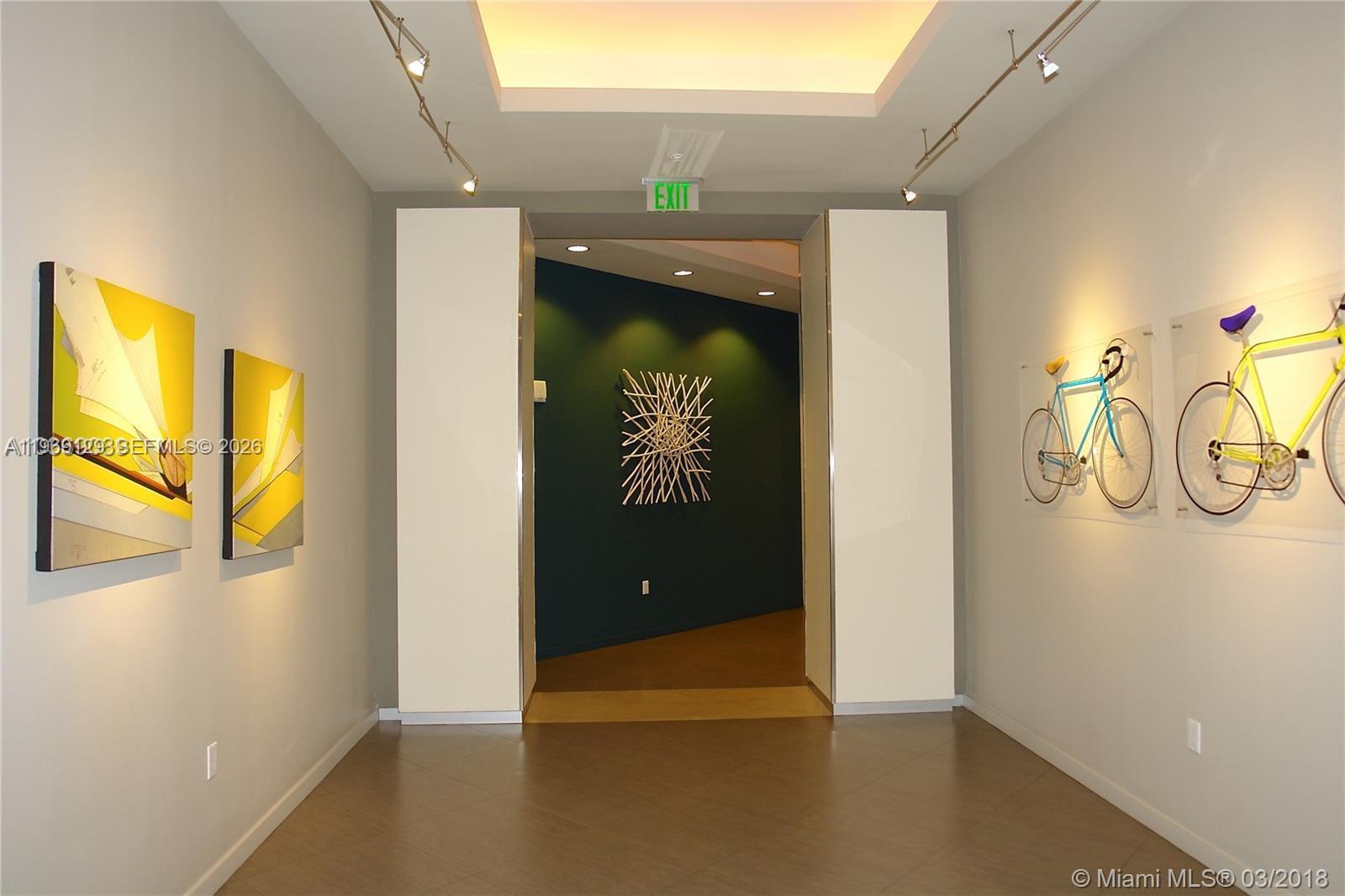 1900 N Bayshore Dr # 3218