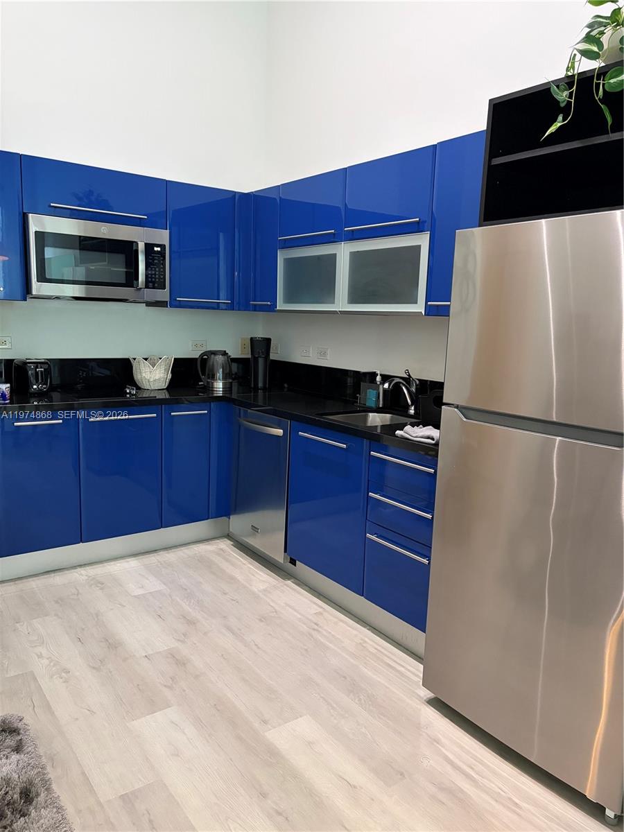 244 Biscayne Blvd # 341