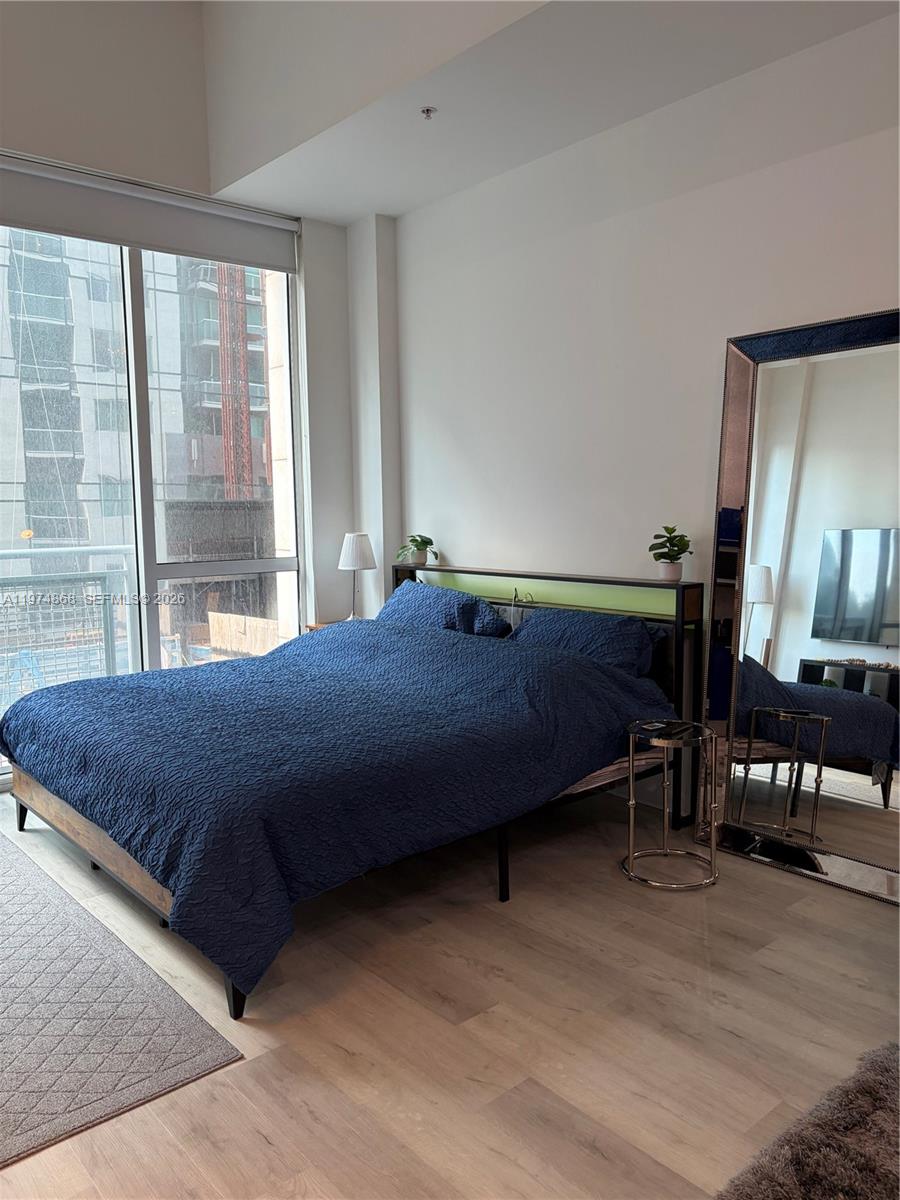 244 Biscayne Blvd # 341